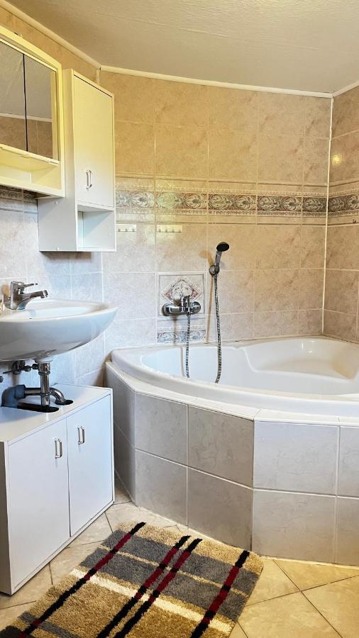 Appartement Unterm Rohrdach à Wustrow  Extérieur photo